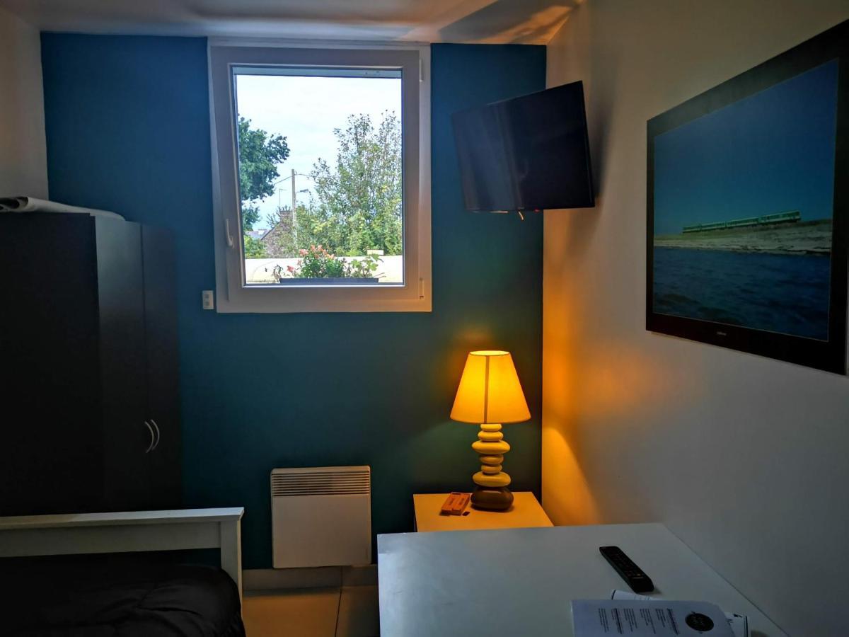 Appartements De L'Auberge Du Chemin De Fer Lanester Bagian luar foto